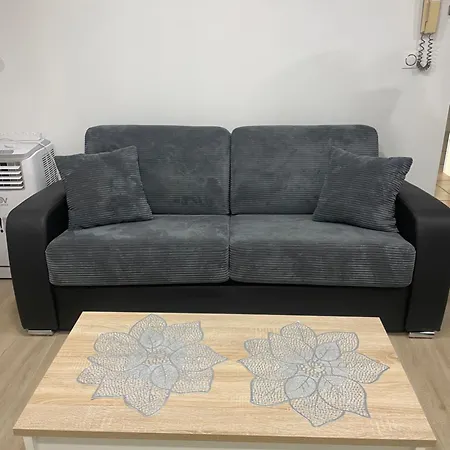 Pied A Terre En Duo